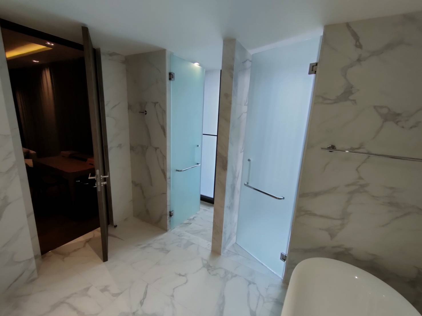 3-Bed Condo near BTS/MRT at Polaris Residence 18