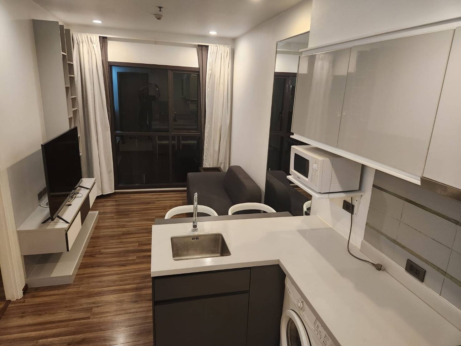 1-Bed Condo near BTS/MRT at WYNE Sukhumvit 4