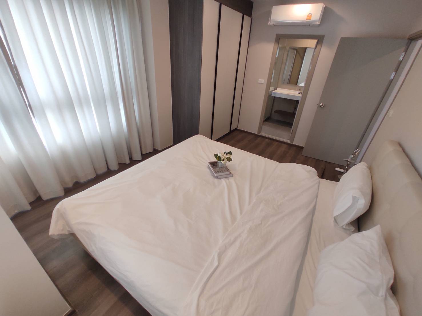 2-Bed Condo near BTS/MRT at Ideo Rama 9 - Asoke 8