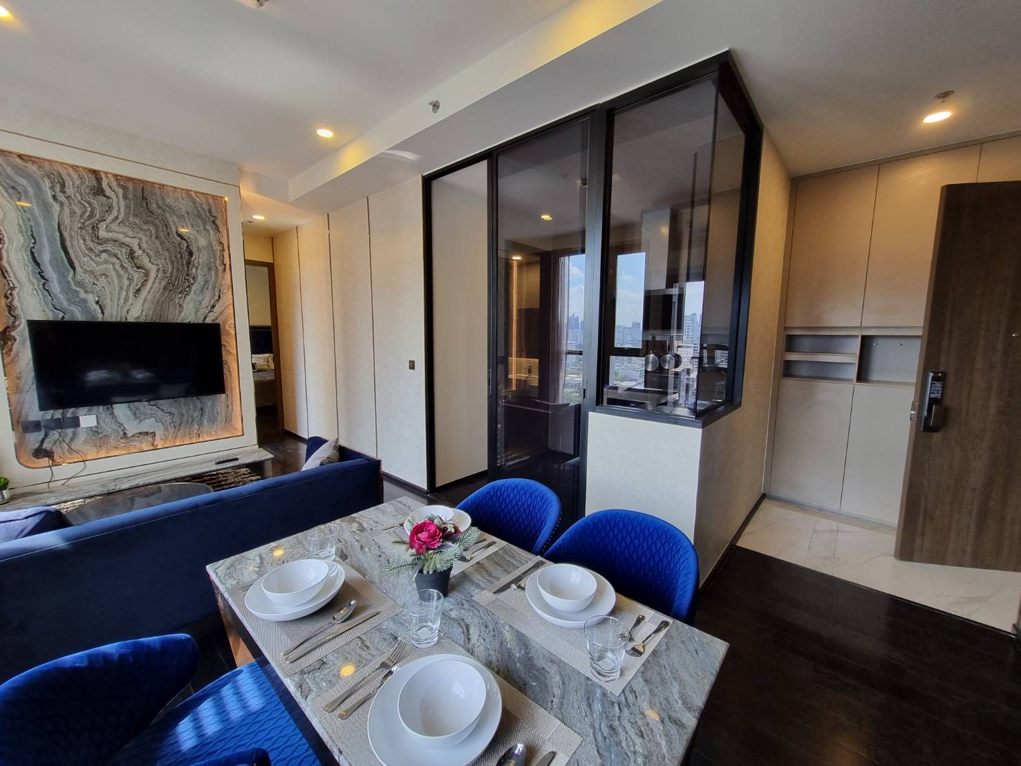 2-Bed Condo with Rooftop Pool at Park Origin Thonglor 2