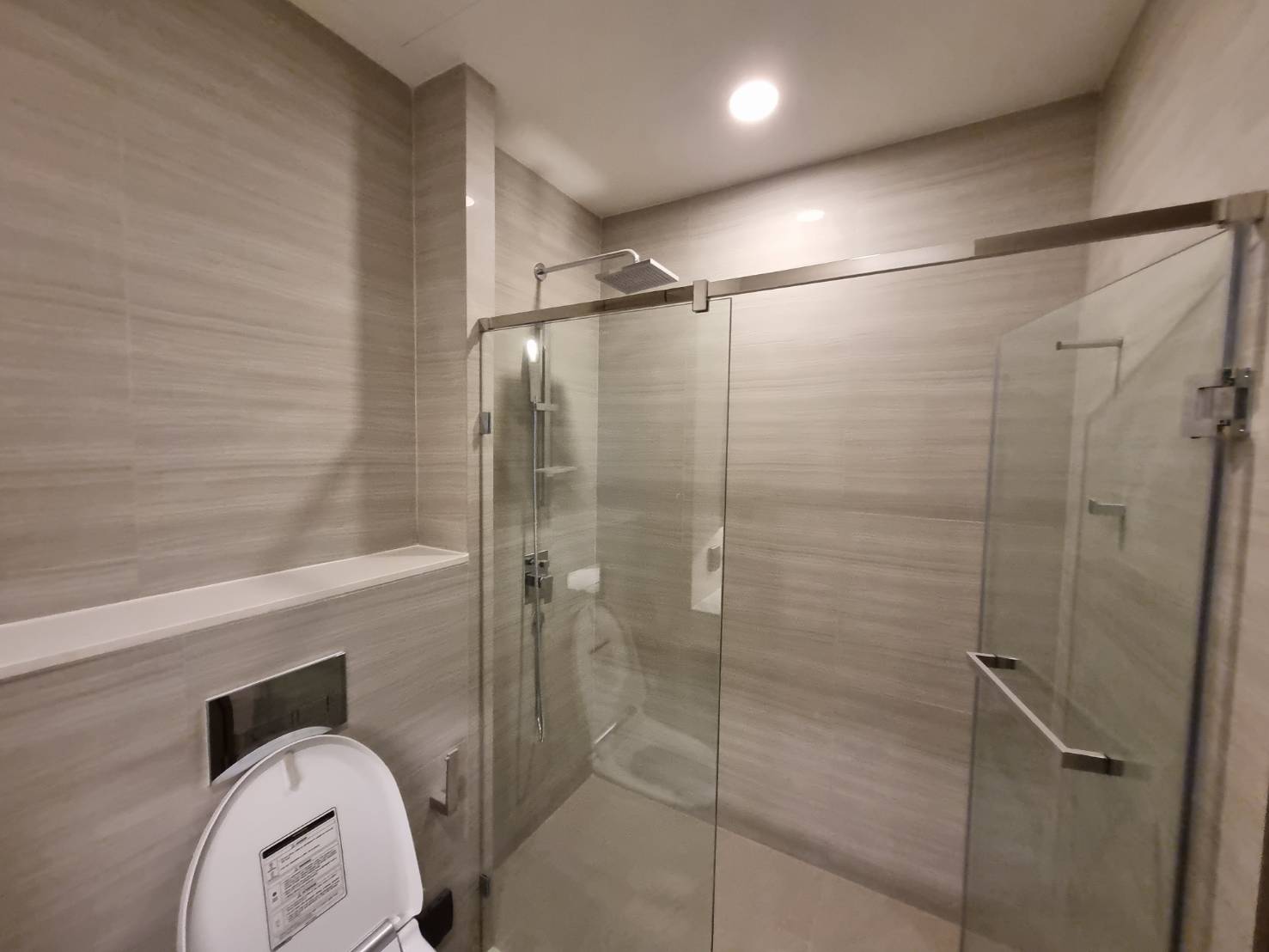 2-Bed Condo with Rooftop Pool at Park Origin Thonglor 11