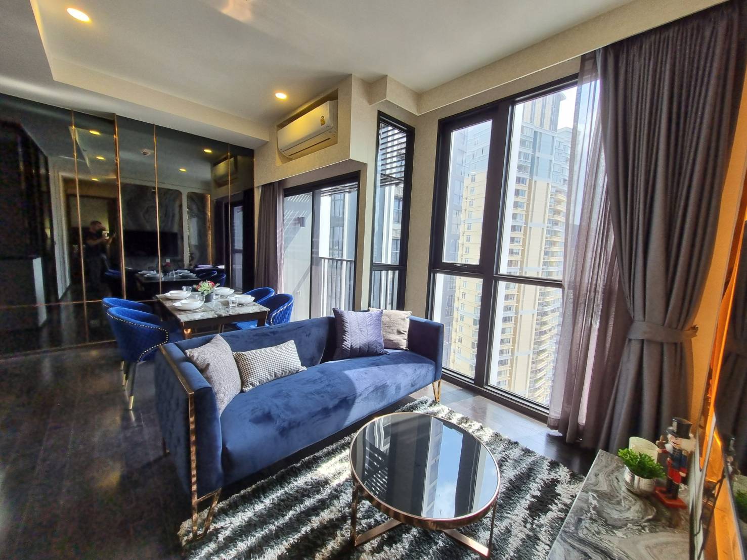 2-Bed Condo with Rooftop Pool at Park Origin Thonglor 5