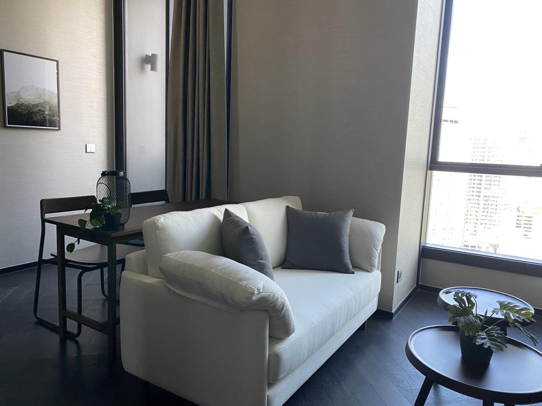 1-Bed Condo near BTS/MRT at the Esse Sukhumvit 36 2