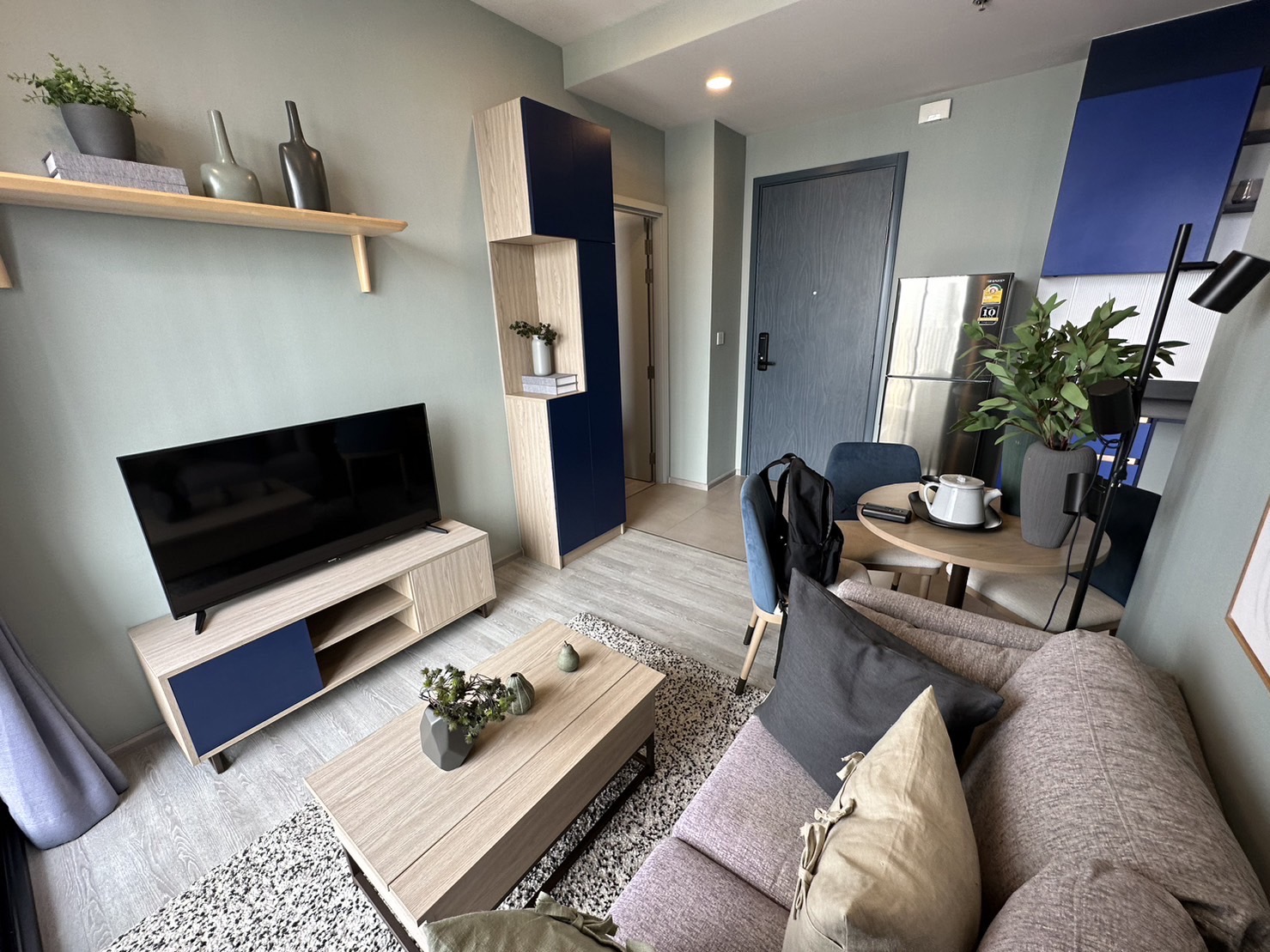 2-Bed Condo with Rooftop Pool at XT Ekkamai 3