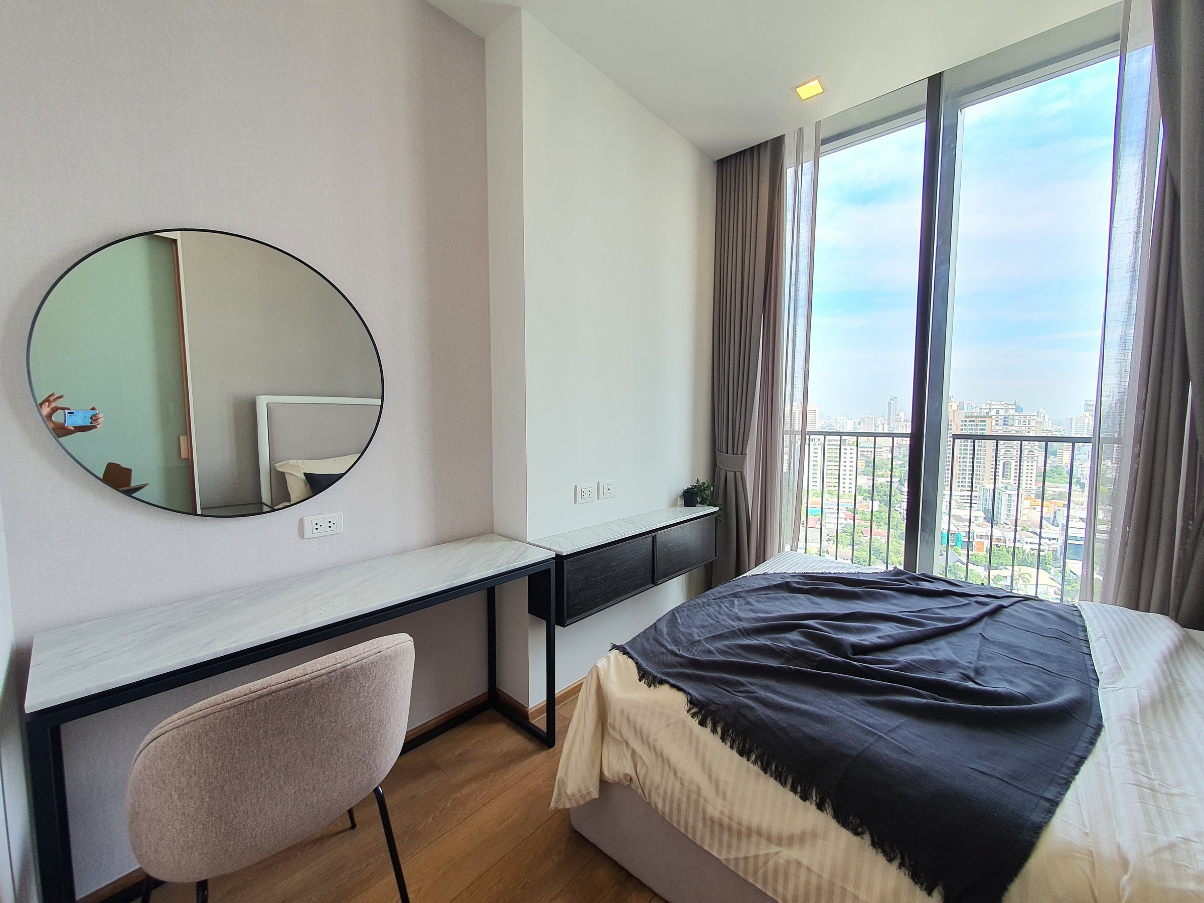 2-Bed Condo near BTS/MRT at Noble BE 33 14