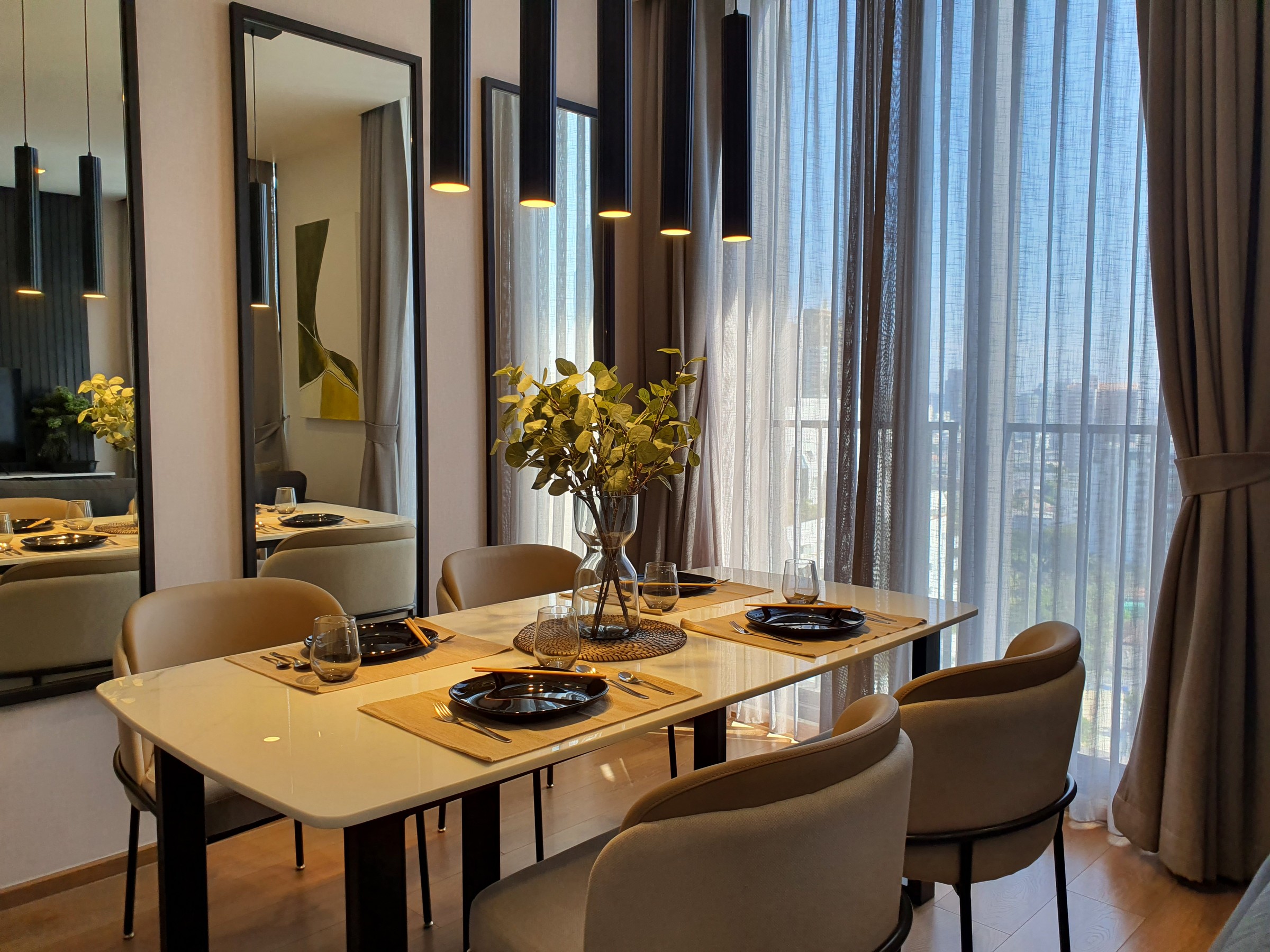 2-Bed Condo near BTS/MRT at Noble BE 33 6