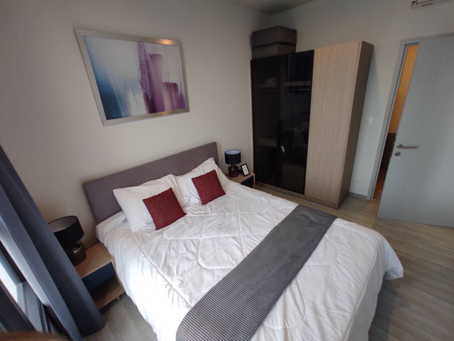 1-Bed Condo with Rooftop Pool at XT Ekkamai 6