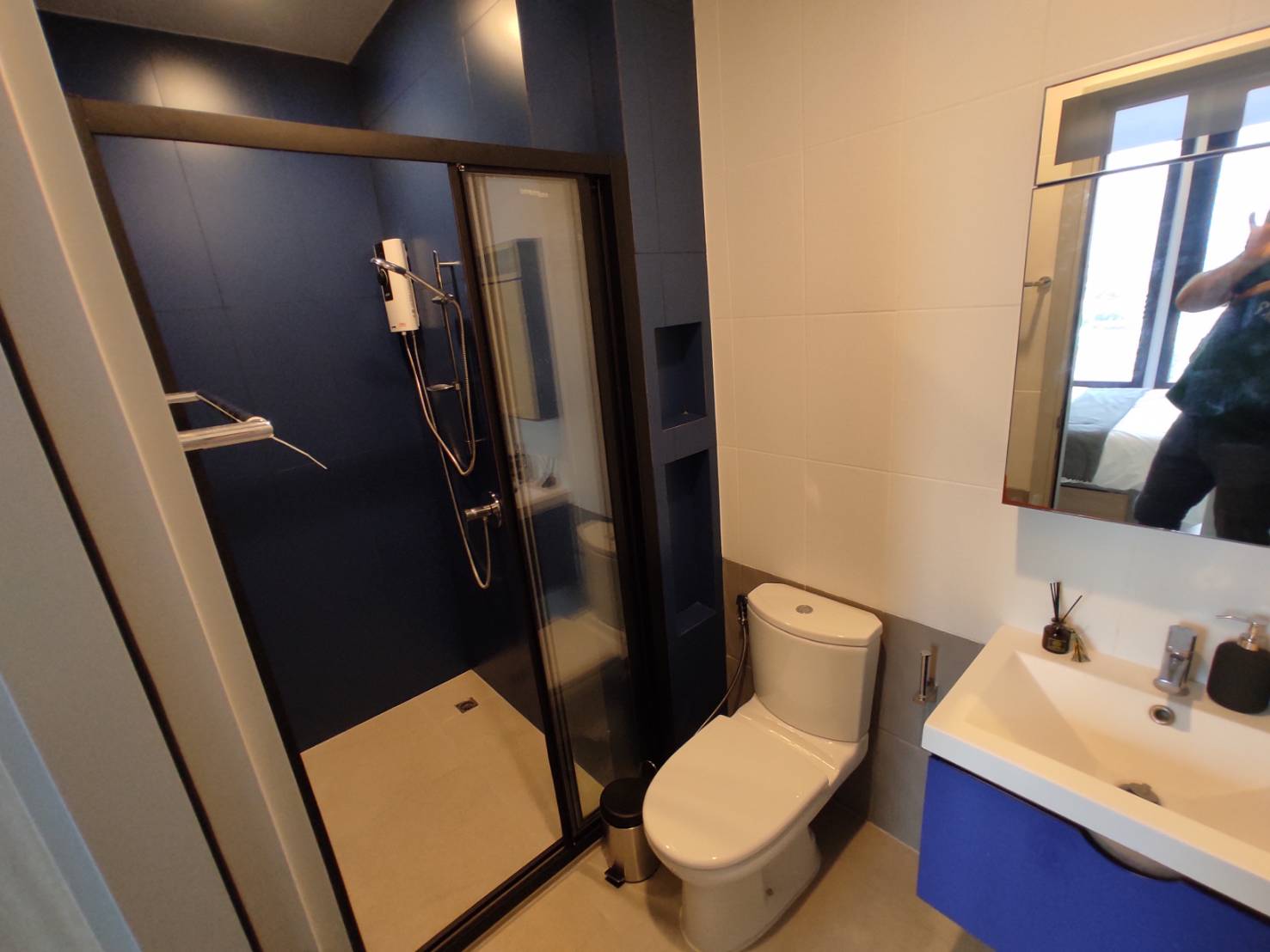 1-Bed Condo with Rooftop Pool at XT Ekkamai 7