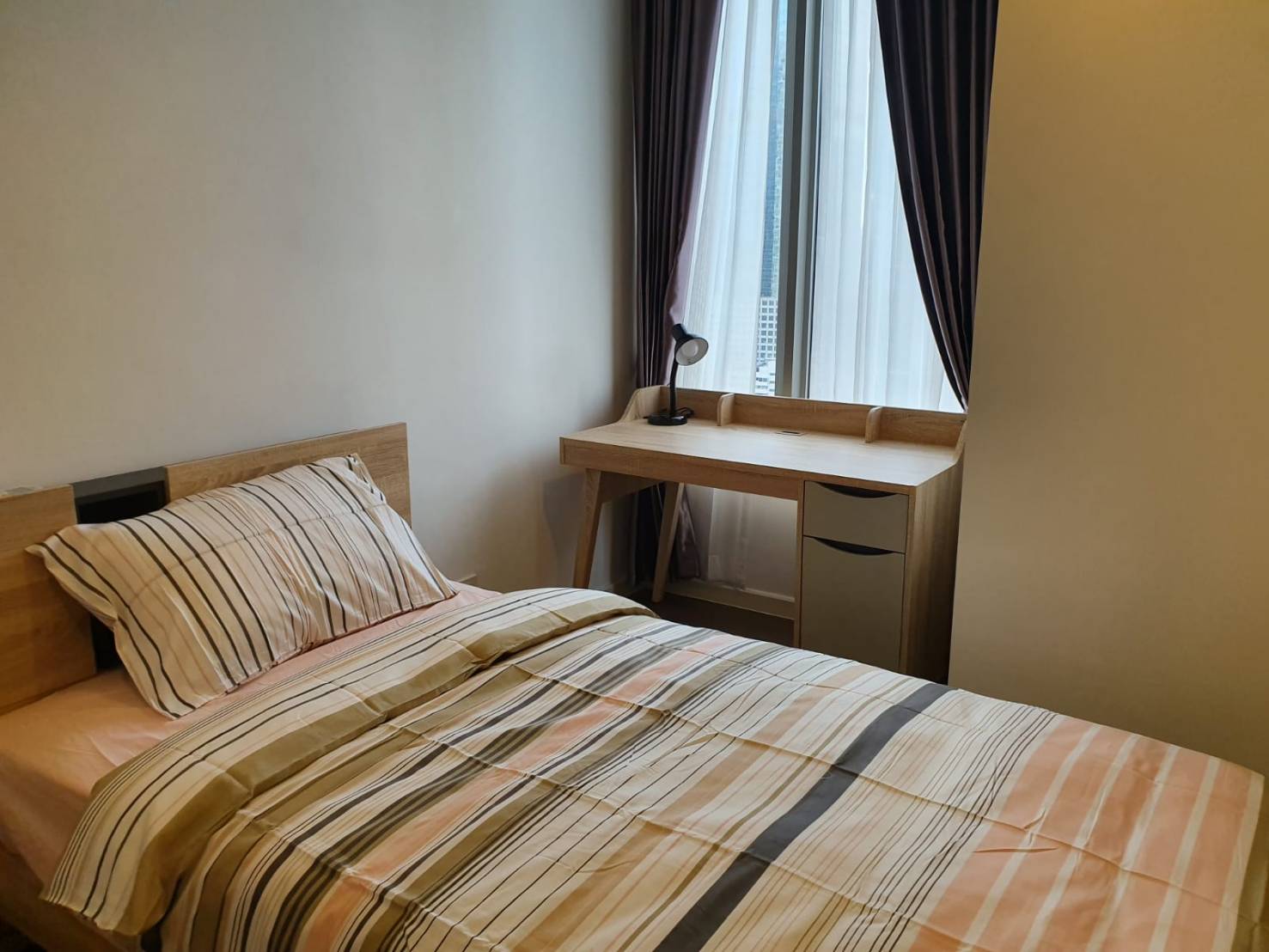 2-Bed Condo near BTS/MRT at Nara 9 by Eastern Star 4