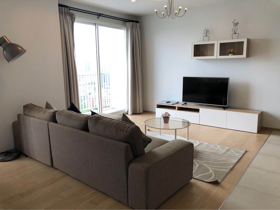 2-Bed Condo near BTS/MRT at HQ by Sansiri 2