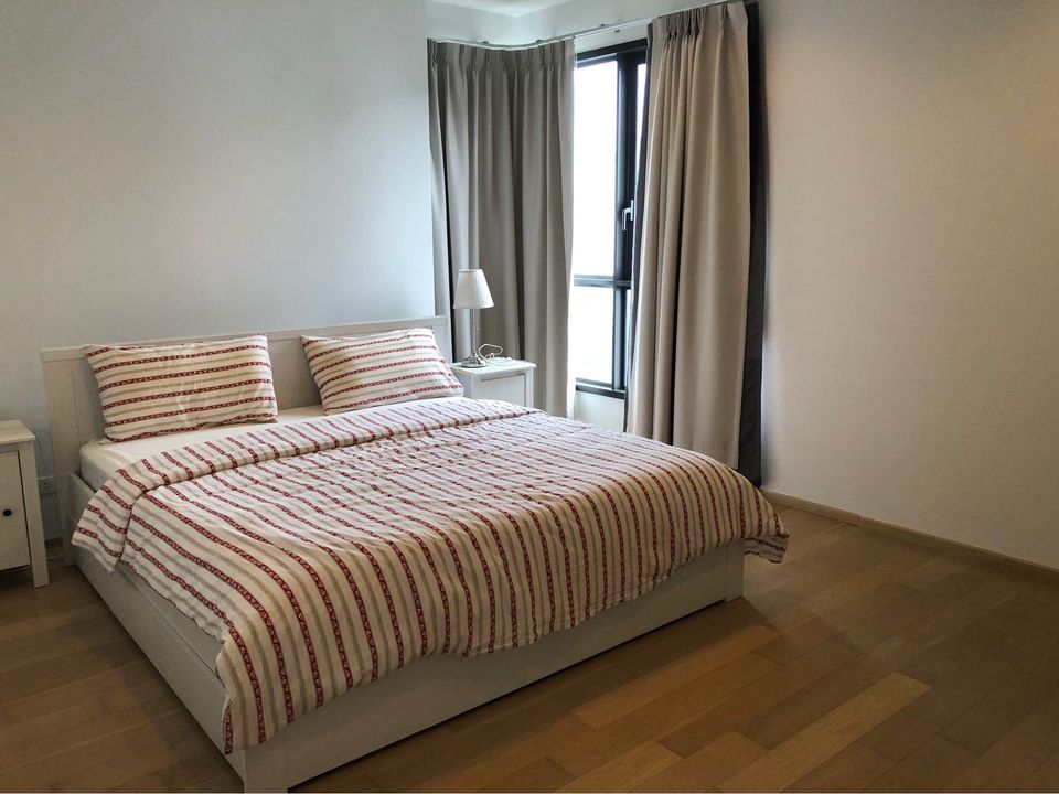 2-Bed Condo near BTS/MRT at HQ by Sansiri 8