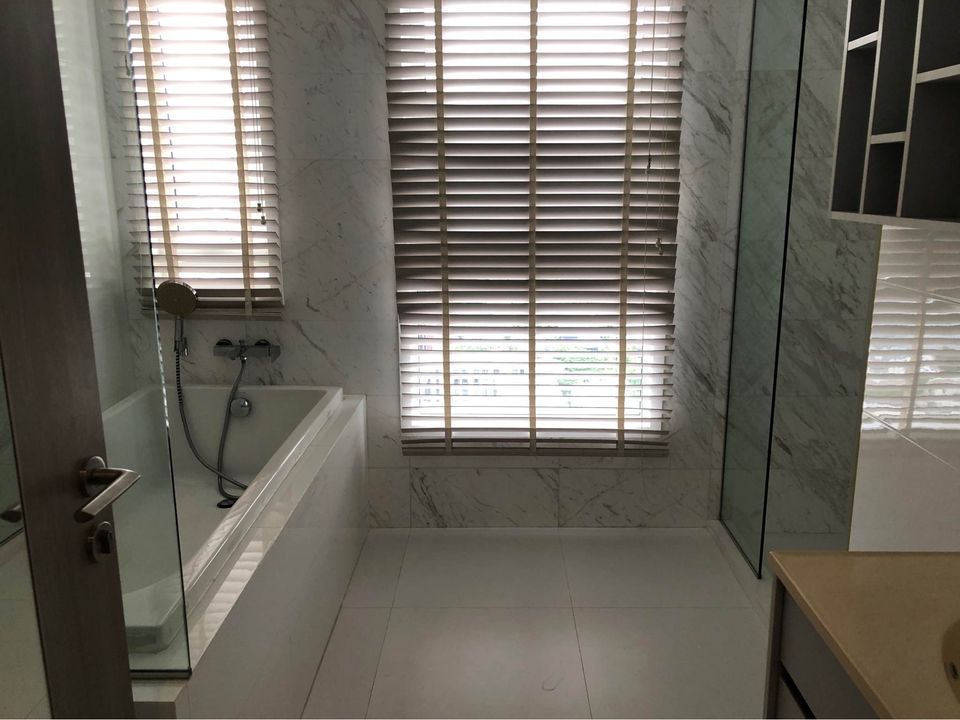 2-Bed Condo near BTS/MRT at HQ by Sansiri 10