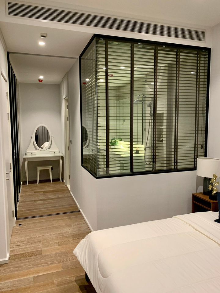 1-Bed Condo near BTS/MRT at Muniq Langsuan 7