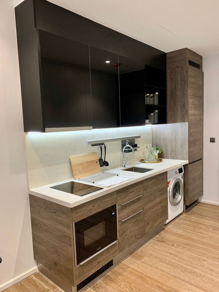 1-Bed Condo near BTS/MRT at Muniq Langsuan 8