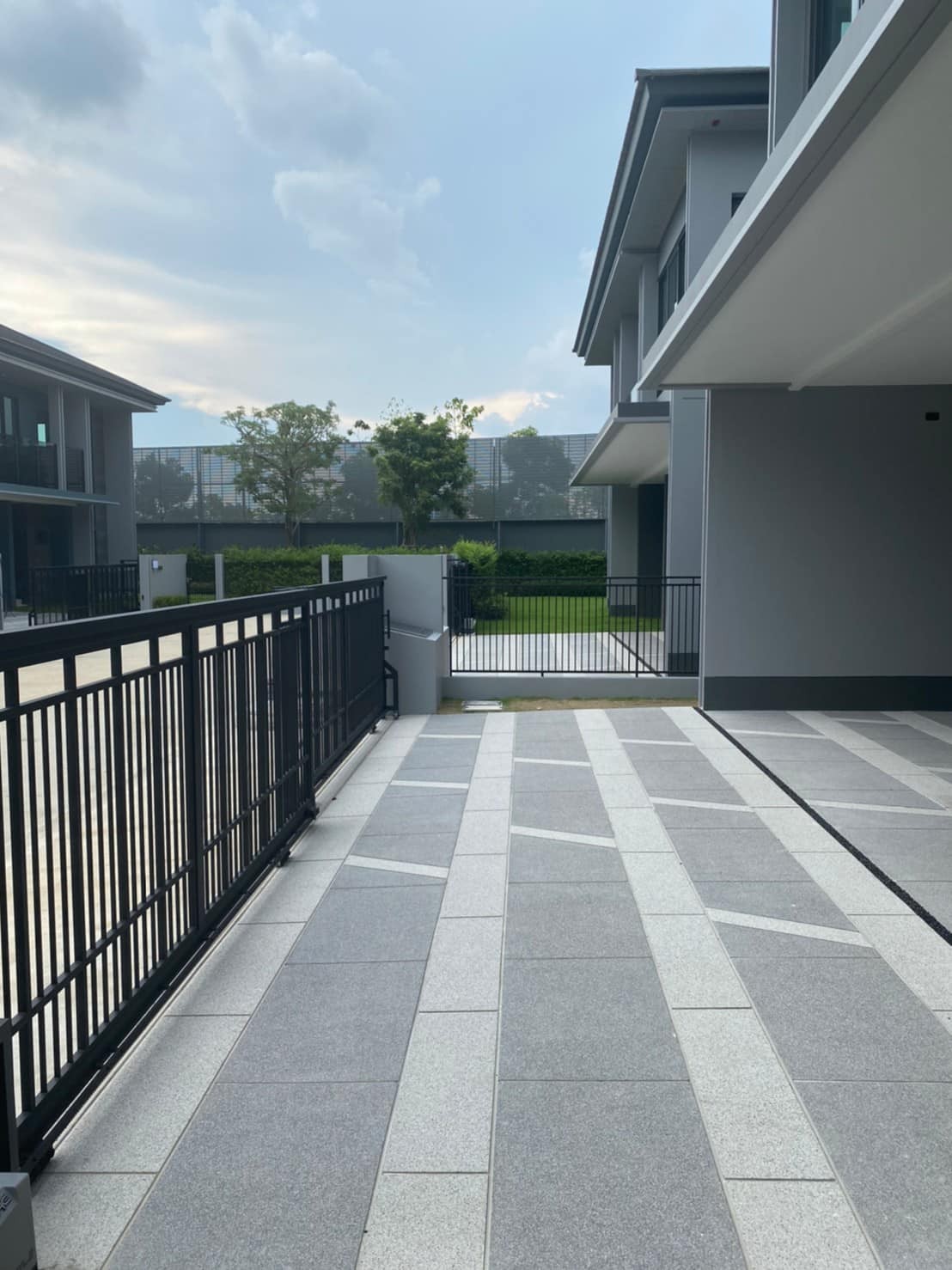4-Bed Single House at Setthasiri Krungthep Kreetha 2 11