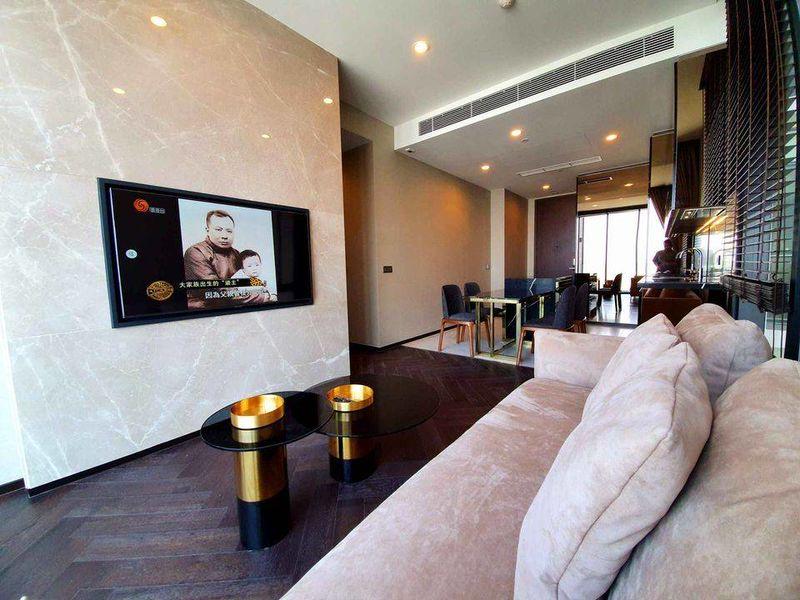 2-Bed Condo near BTS/MRT at the Esse Sukhumvit 36 4