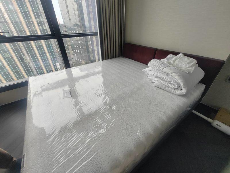 2-Bed Condo near BTS/MRT at the Esse Sukhumvit 36 8
