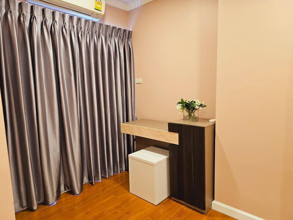 2-Bed Condo near BTS/MRT at Lumpini Suite Sukhumvit 41 15