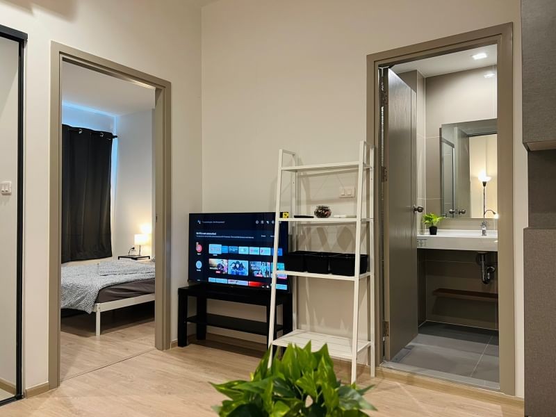 1-Bed Condo near BTS/MRT at Ideo New Rama 9 4