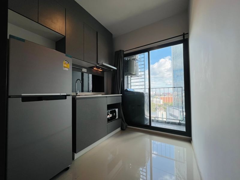 1-Bed Condo near BTS/MRT at Ideo New Rama 9 5