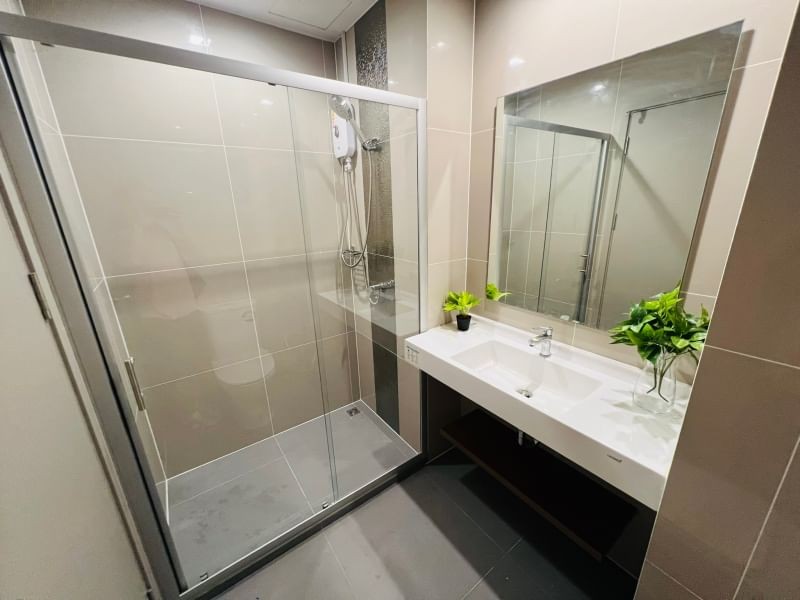 1-Bed Condo near BTS/MRT at Ideo New Rama 9 9