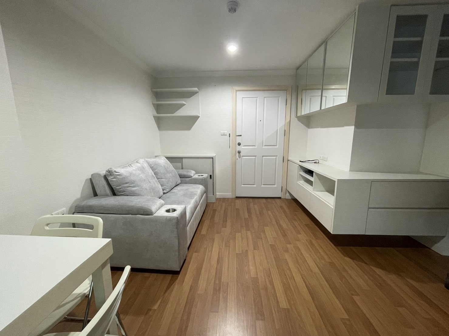 1-Bed Condo near BTS/MRT at Lumpini Place Rama IX - Ratchada 3