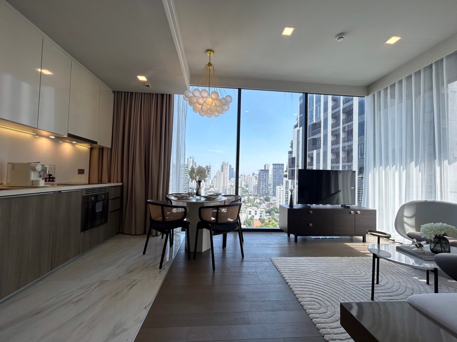 2-Bed Condo near the Park at Celes Asoke 5