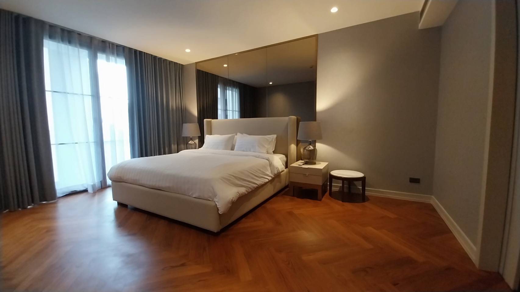 3-Bed Condo with Rooftop Pool at La Citta Delre Thonglor 16 8