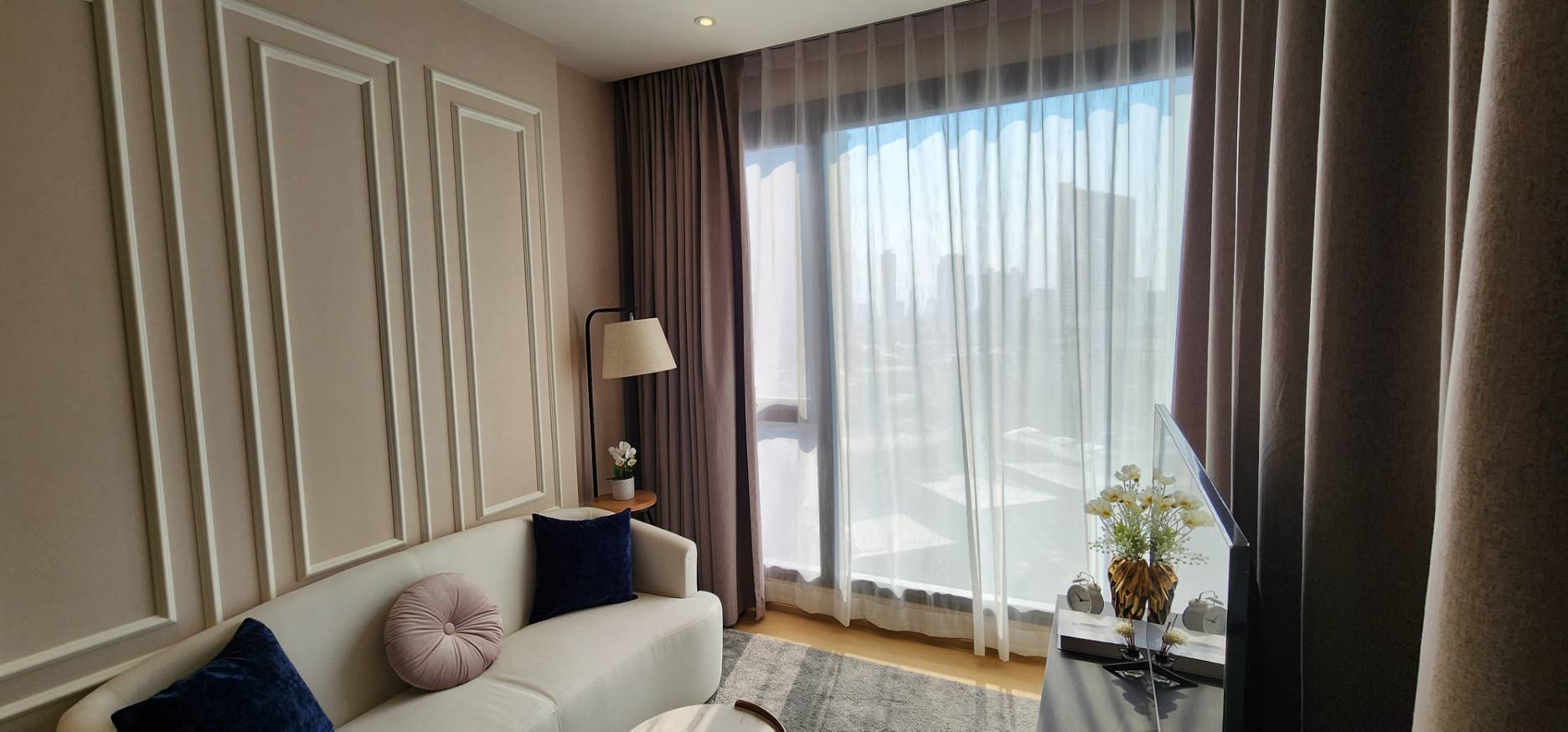 1-Bed Condo near BTS/MRT at ASHTON Asoke - Rama 9 2