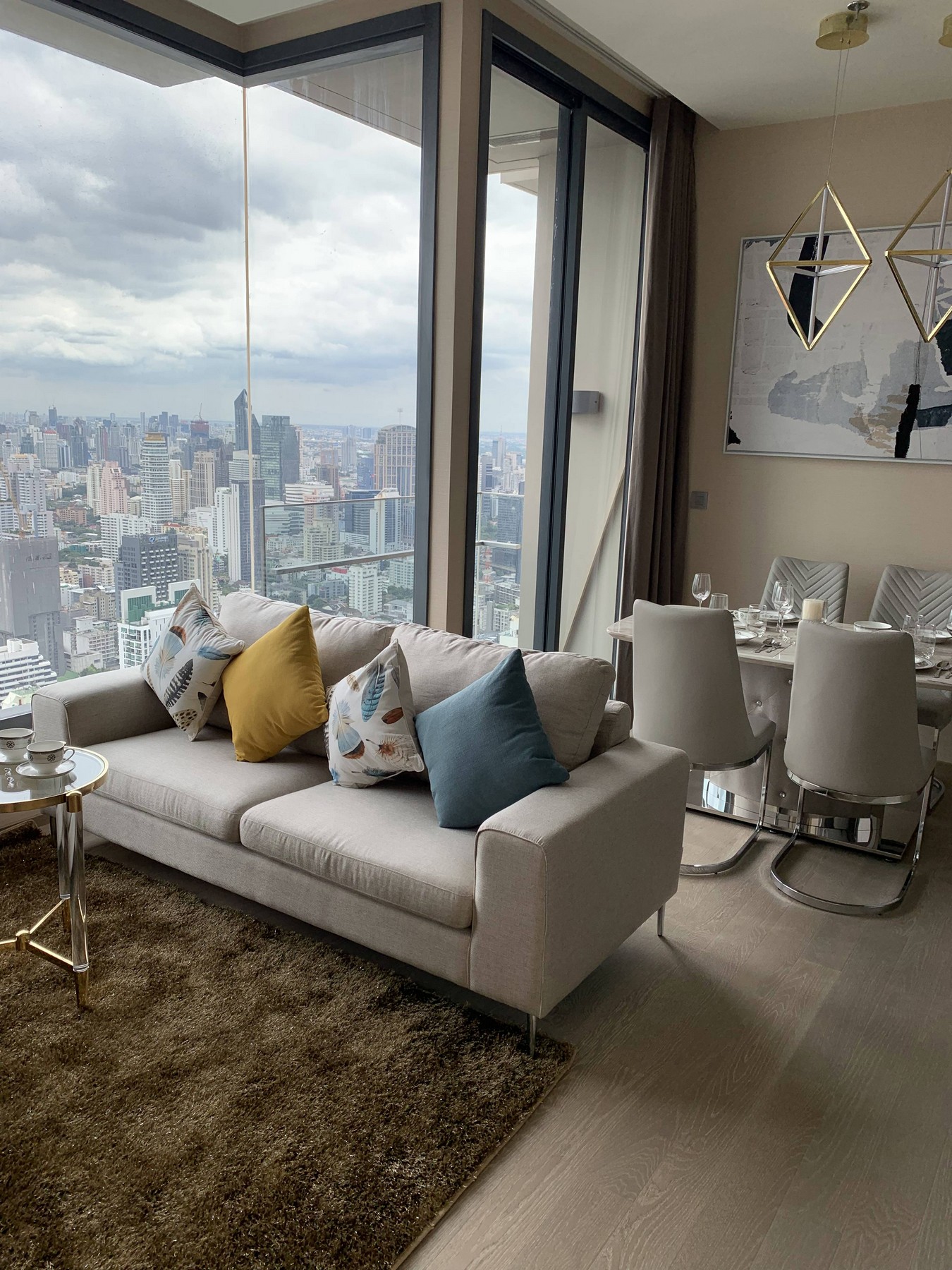 2-Bed Condo near BTS/MRT at the Esse Asoke