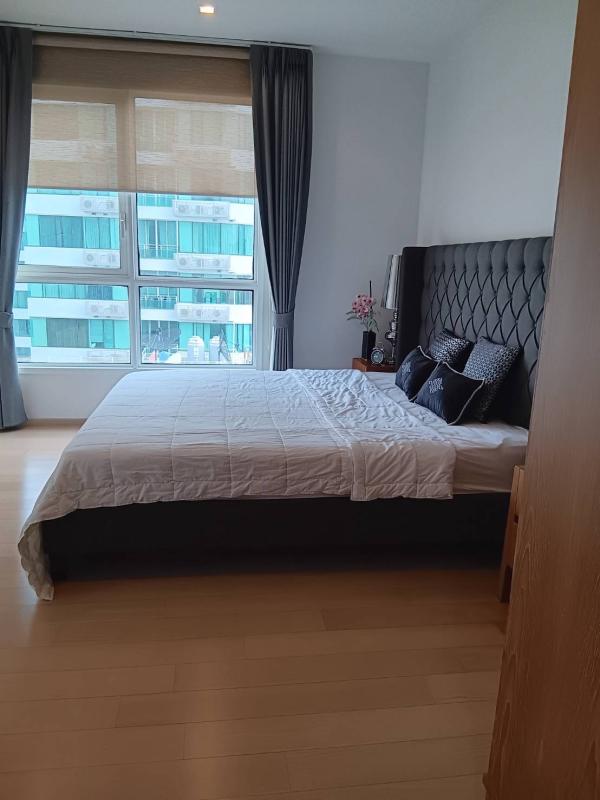1-Bed Condo near BTS/MRT at HQ by Sansiri 3