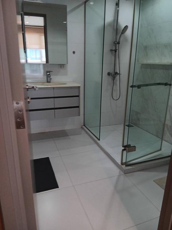 1-Bed Condo near BTS/MRT at HQ by Sansiri 9