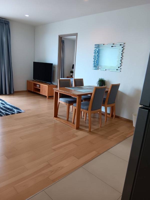 1-Bed Condo near BTS/MRT at HQ by Sansiri 5