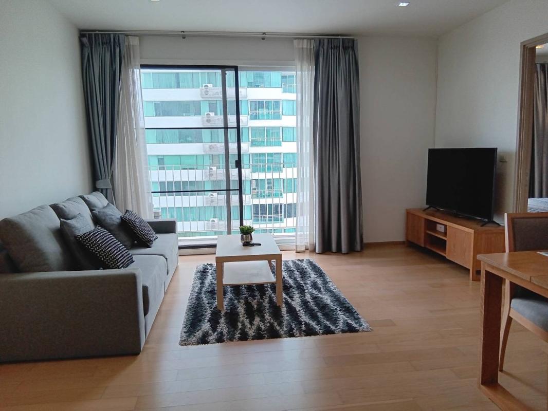 1-Bed Condo near BTS/MRT at HQ by Sansiri 8