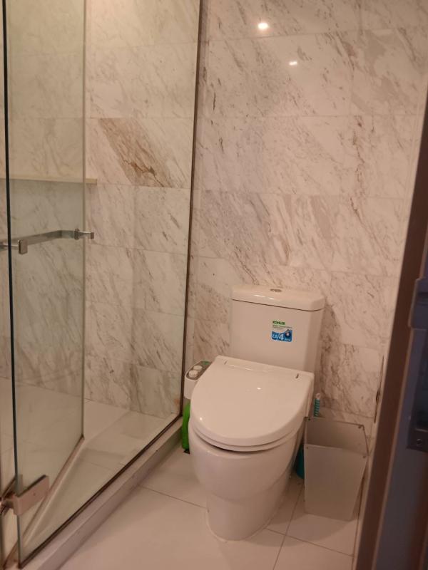1-Bed Condo near BTS/MRT at HQ by Sansiri 9