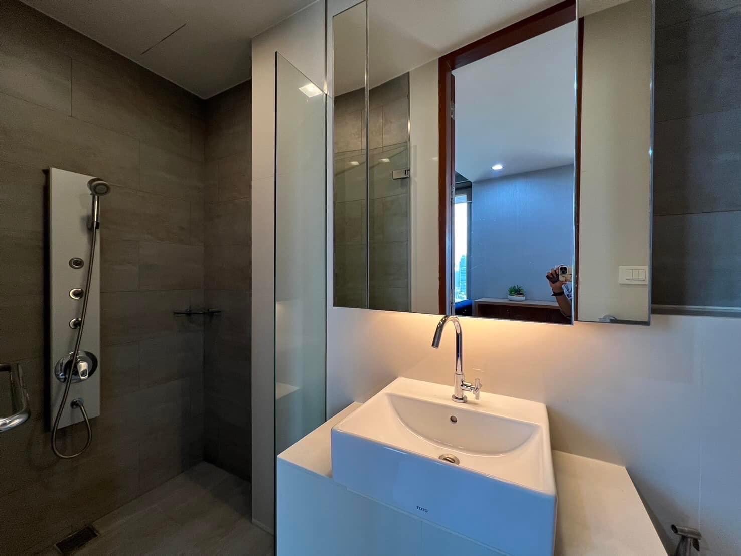1-Bed Condo on High Floor at Ashton Morph 38 11