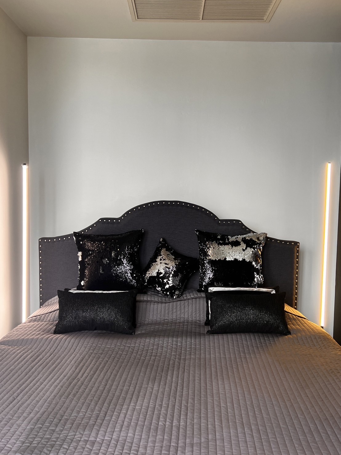 1-Bed Condo on High Floor at Ashton Morph 38 8