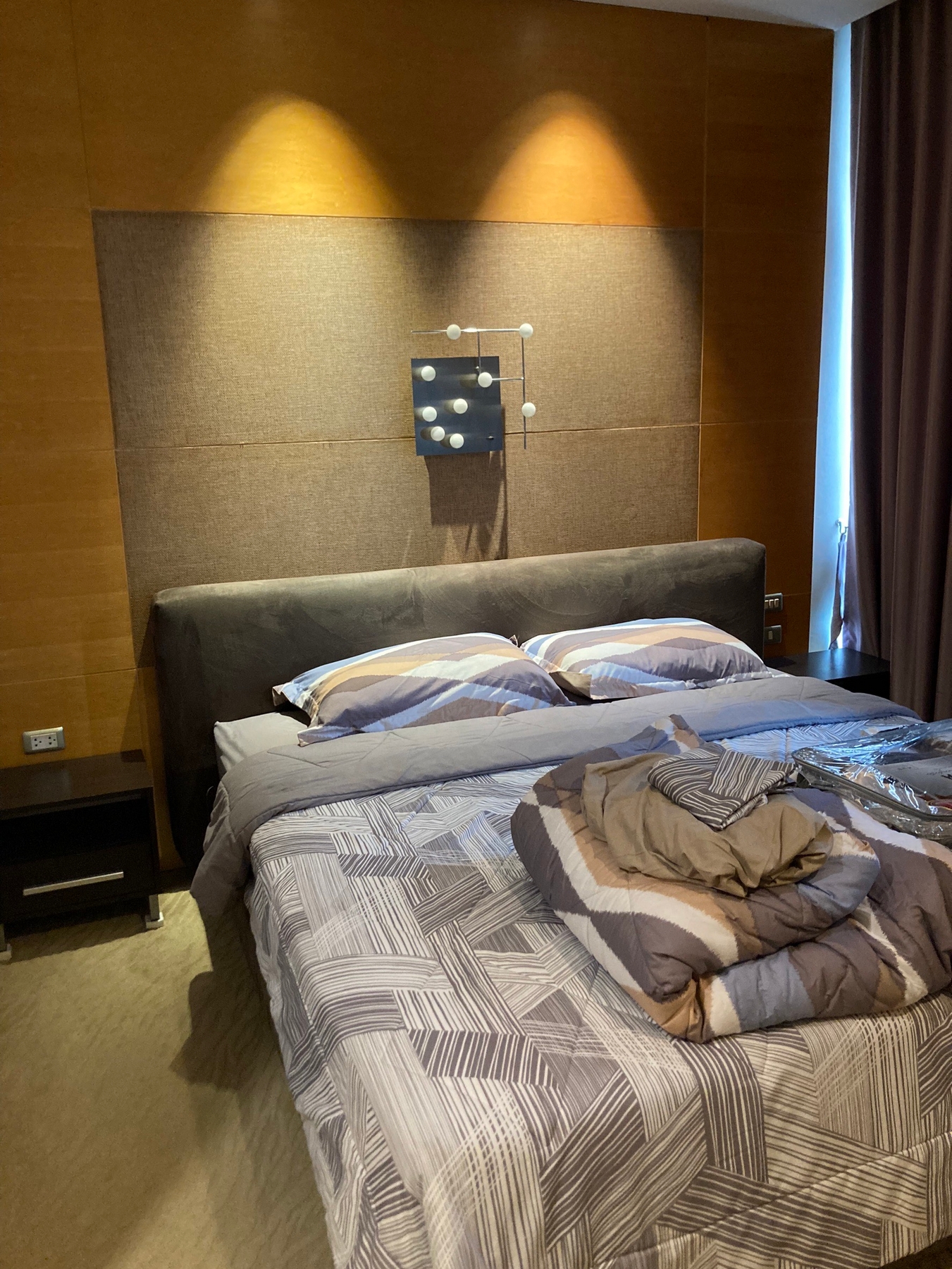 1-Bed Condo near BTS/MRT at Sky Villas Sathorn 6