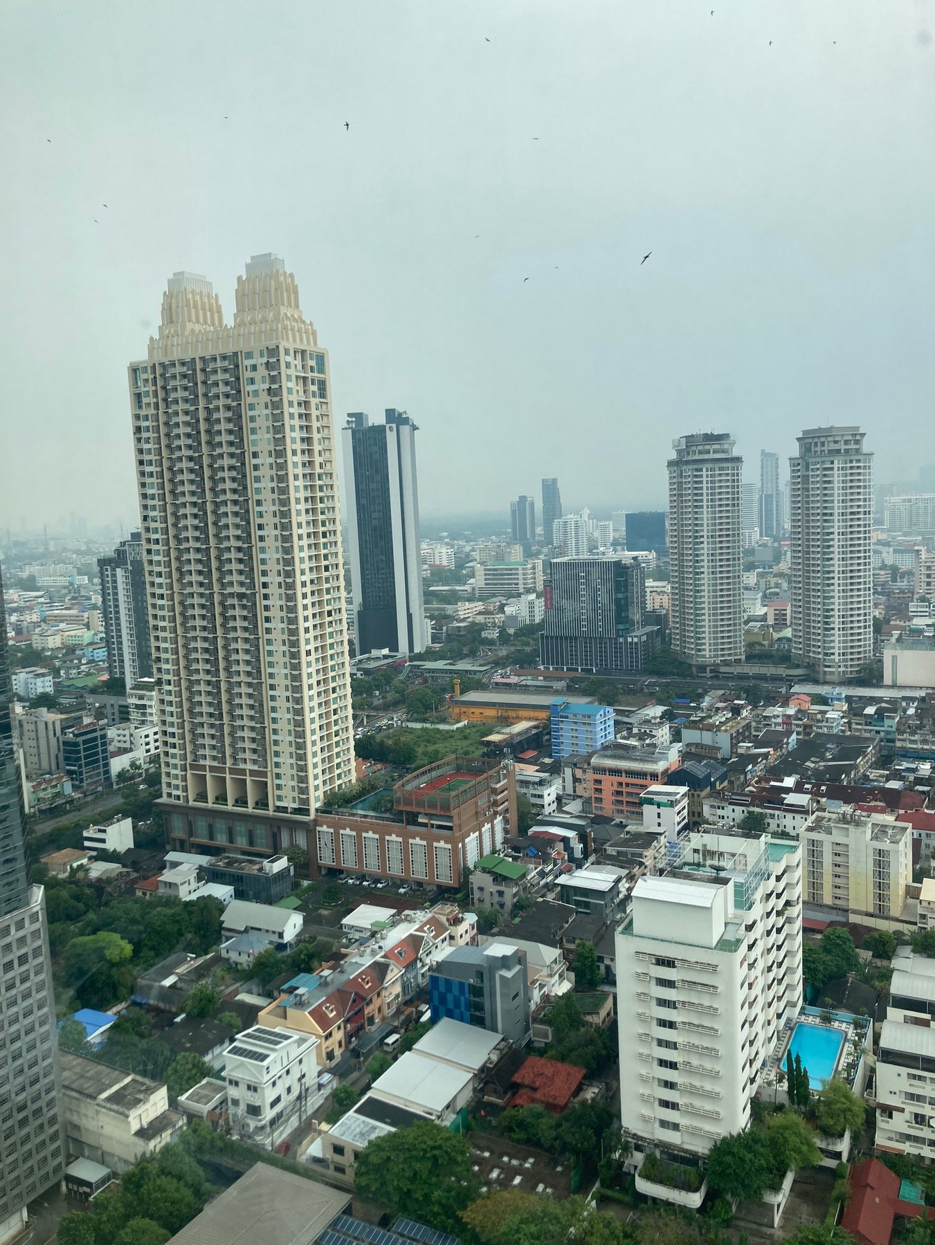 1-Bed Condo near BTS/MRT at Sky Villas Sathorn 9