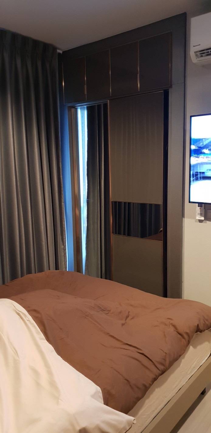 1-Bed Condo near BTS/MRT at LIFE Asoke - Rama 9 6