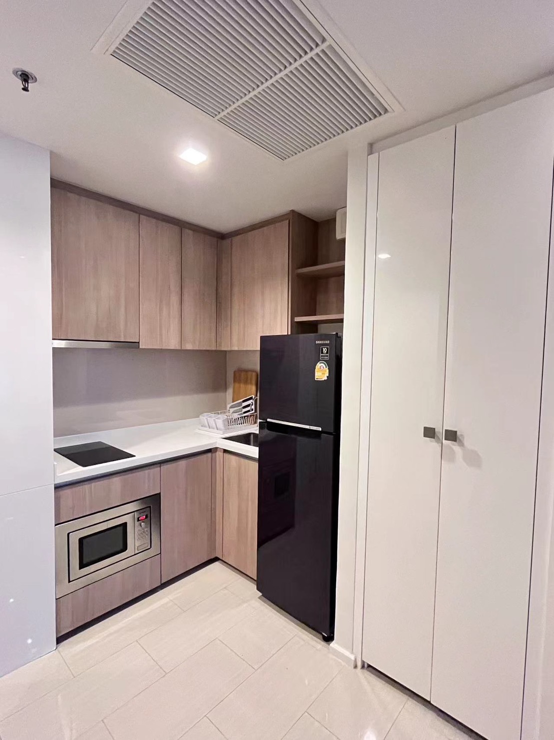 1-Bed Condo at Circle Living Prototype 4